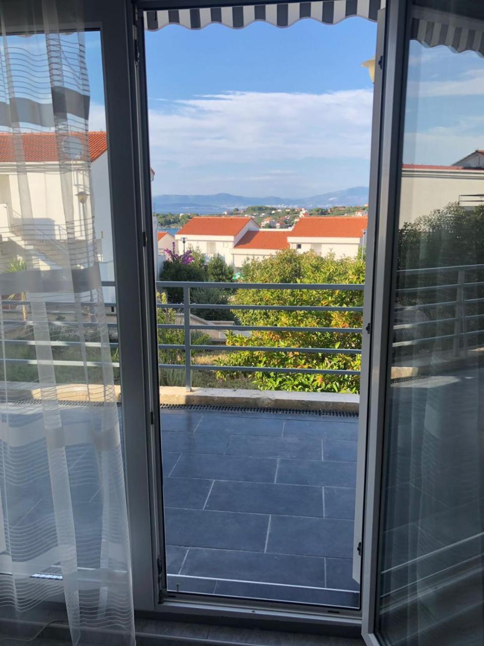Apartman Ylli Nečujam Buitenkant foto